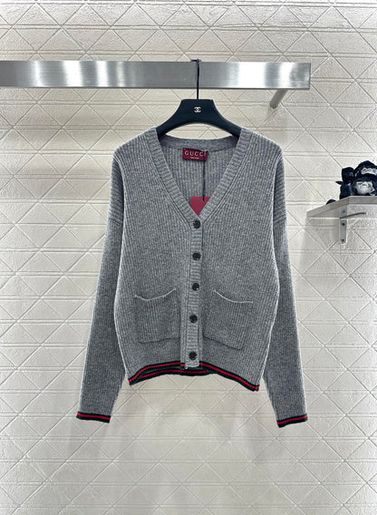 Color blocking pocket set