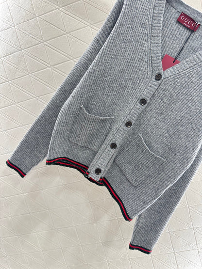 Color blocking pocket set