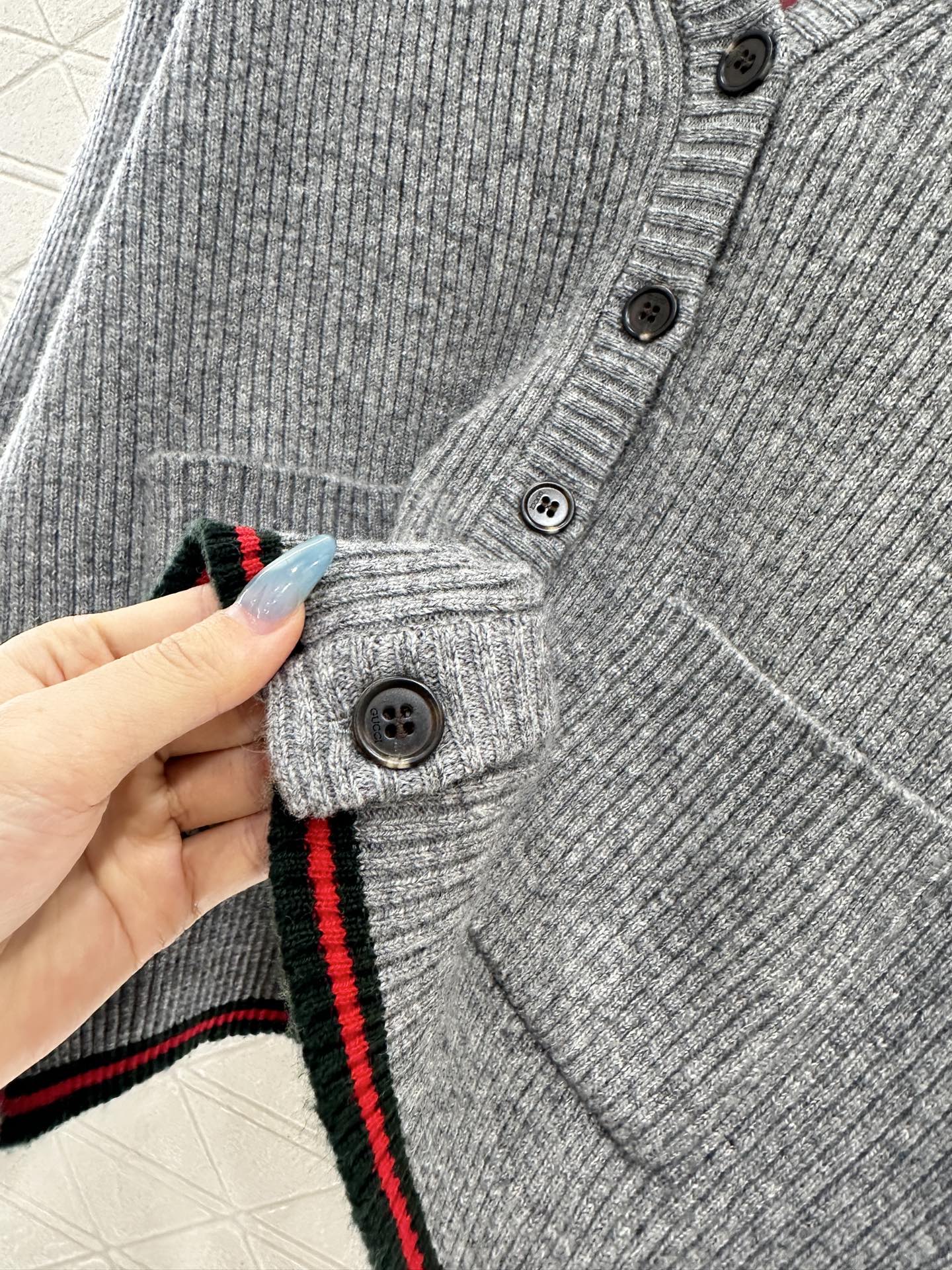 Color blocking pocket set