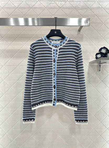 Round neck knitted striped cardigan