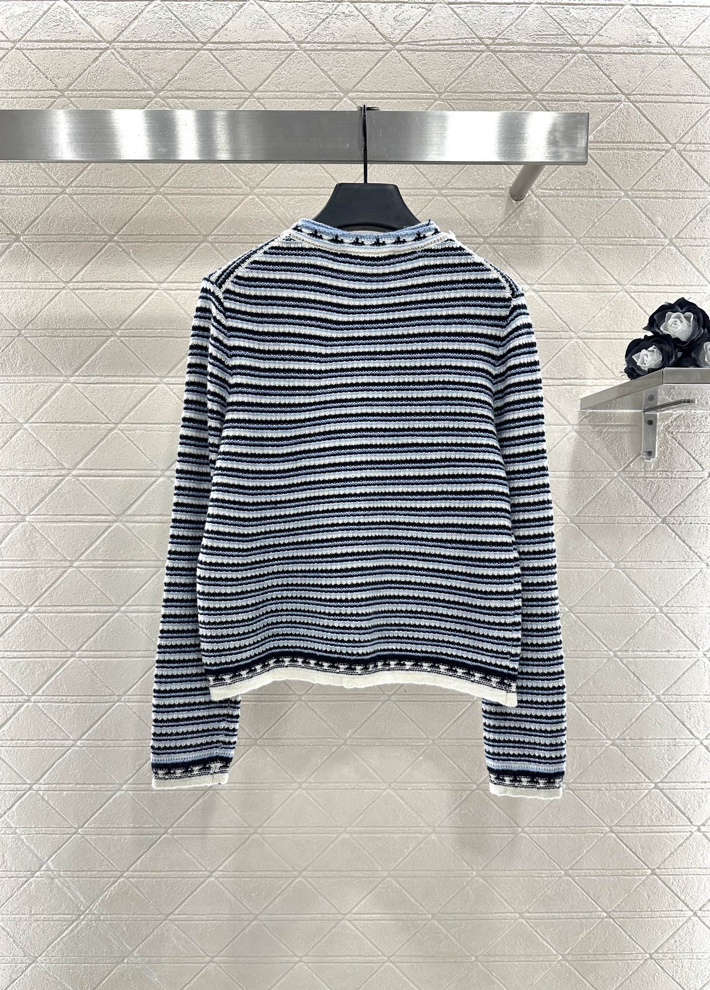 Round neck knitted striped cardigan