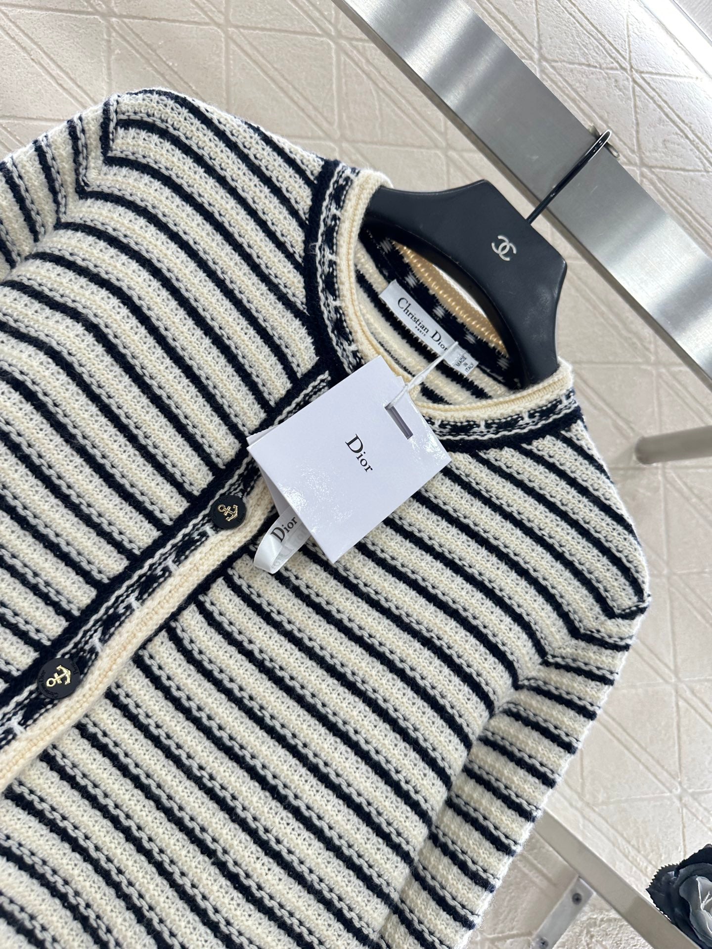 Round neck knitted striped cardigan