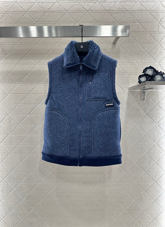 Polar fleece standing collar vest