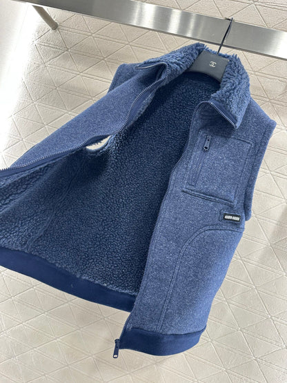 Polar fleece standing collar vest