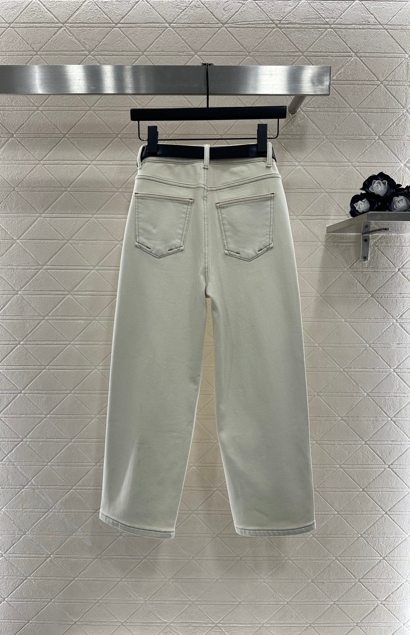 Straight waist belt with fleece jeans