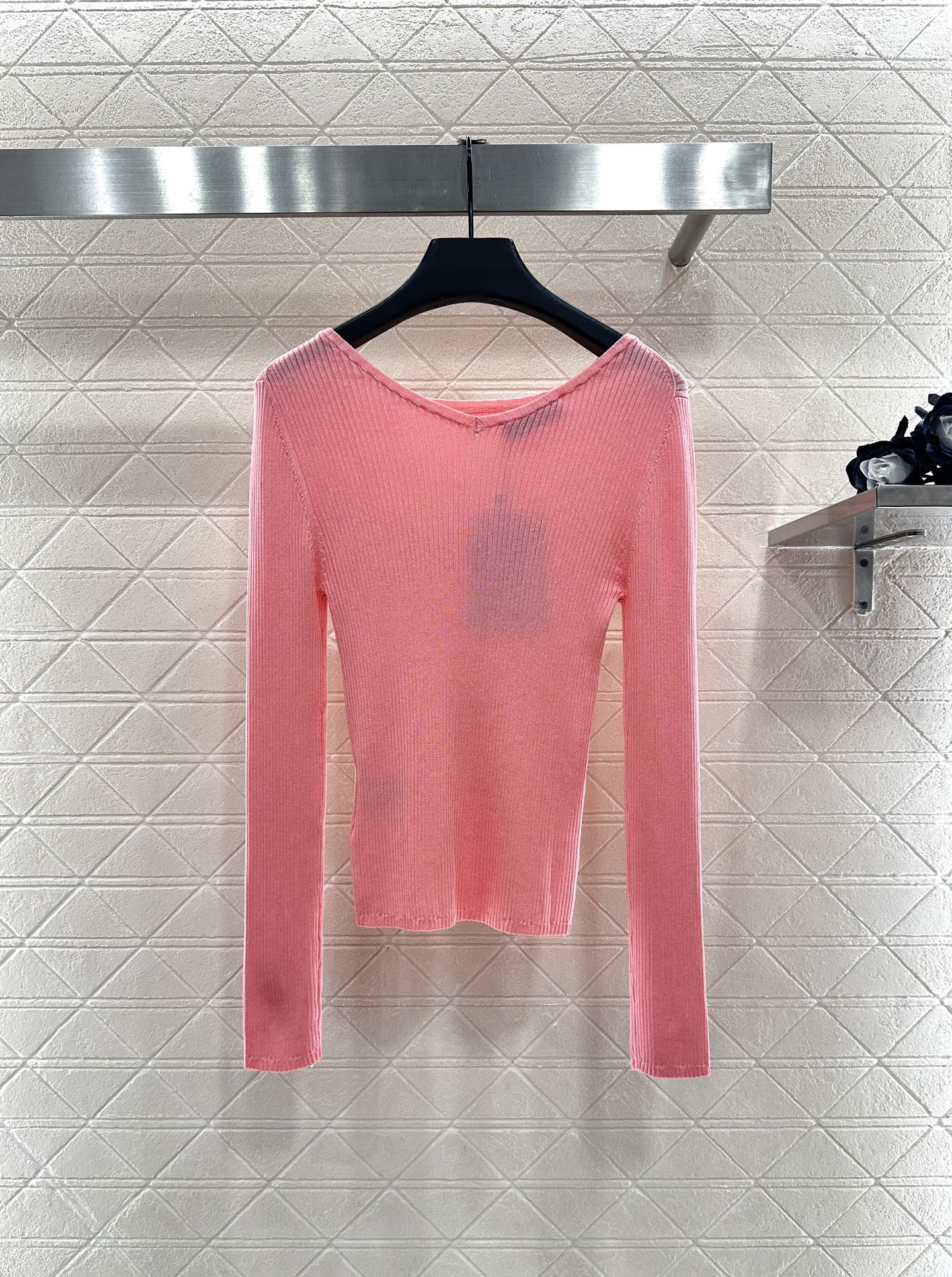 Slim fit base striped knitted long sleeved shirt