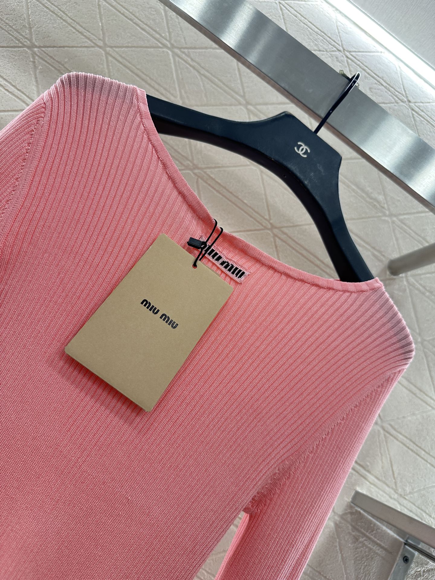 Slim fit base striped knitted long sleeved shirt