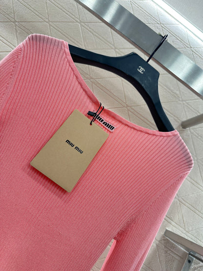 Slim fit base striped knitted long sleeved shirt