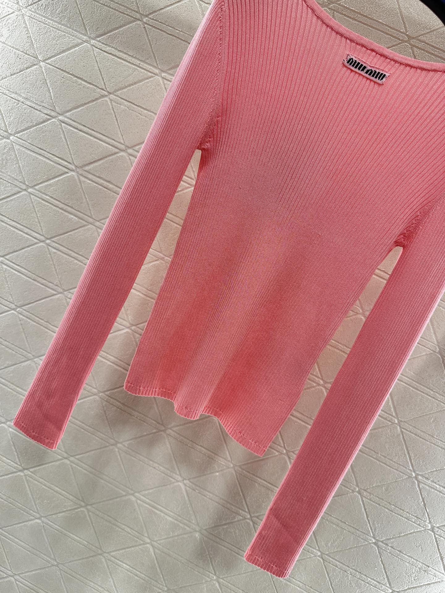 Slim fit base striped knitted long sleeved shirt