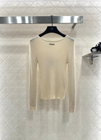 Slim fit base striped knitted long sleeved shirt