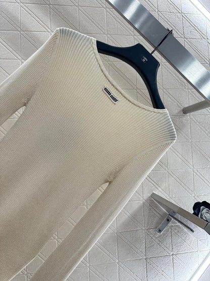 Slim fit base striped knitted long sleeved shirt