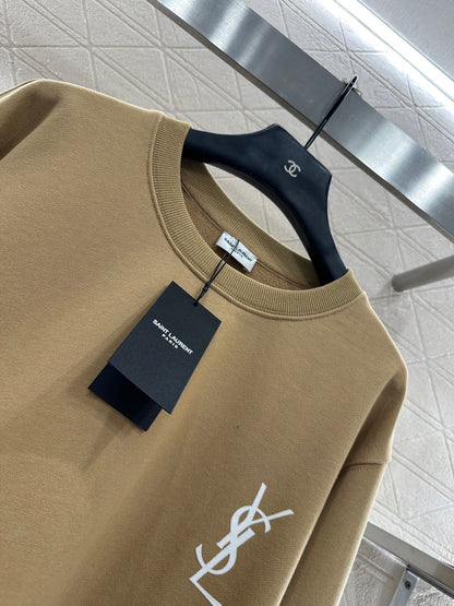 Round neck letter logo hoodie