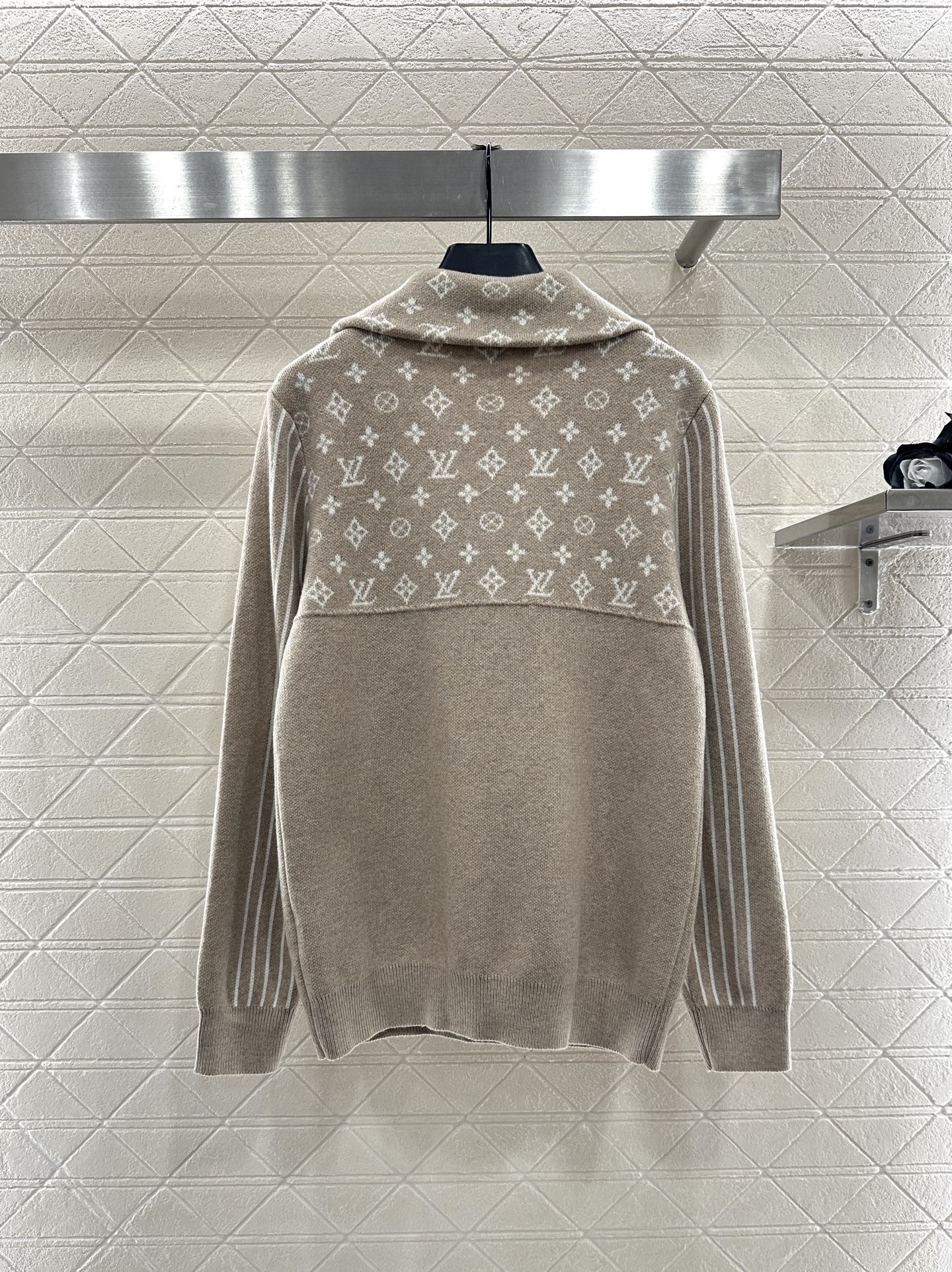 Collar Splicing Jacquard Knitted Top