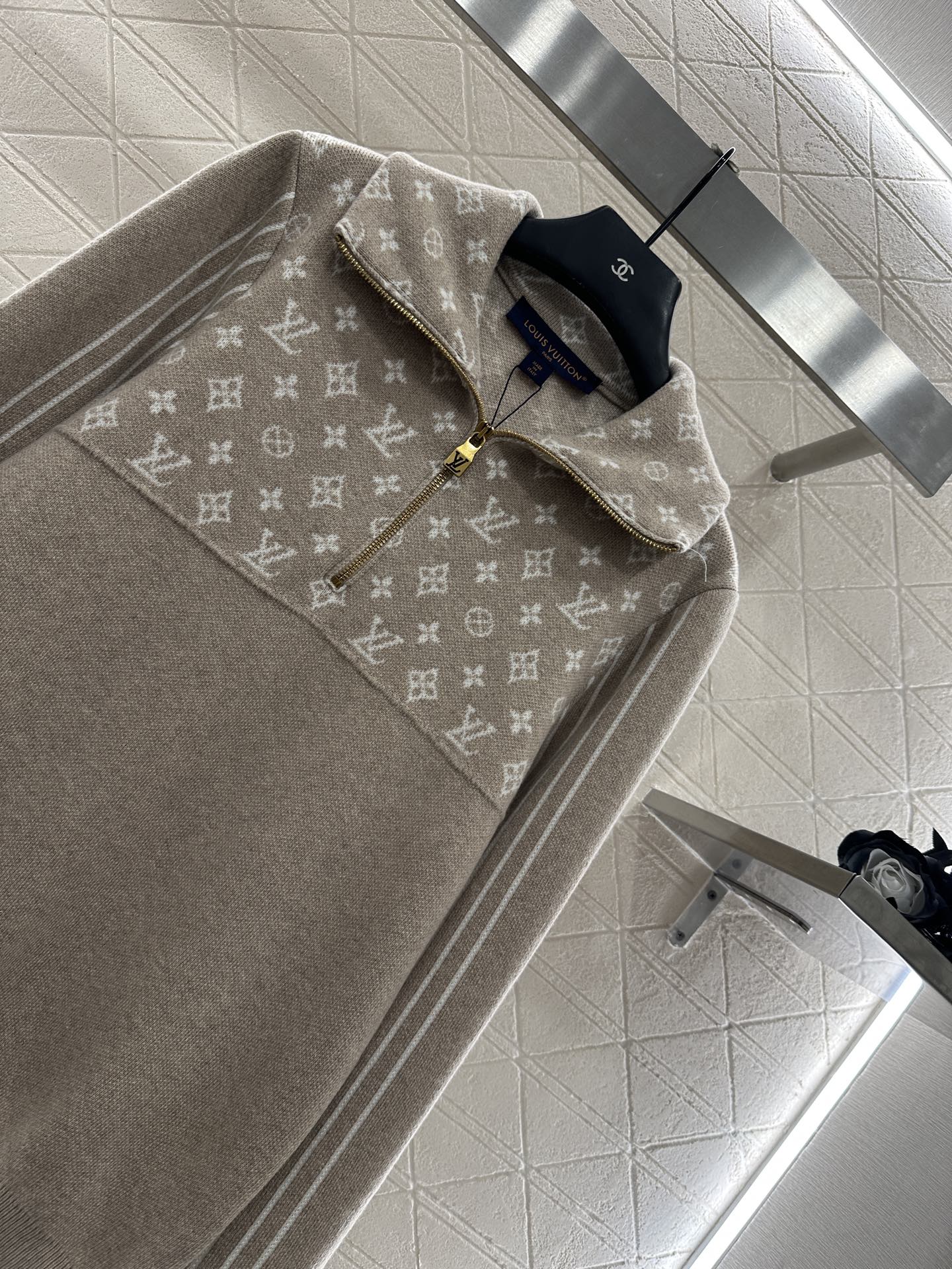 Collar Splicing Jacquard Knitted Top