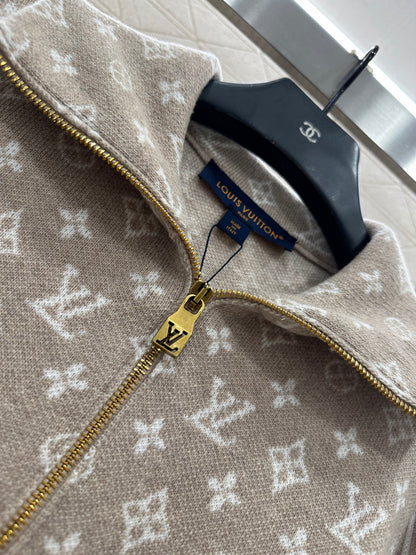 Collar Splicing Jacquard Knitted Top