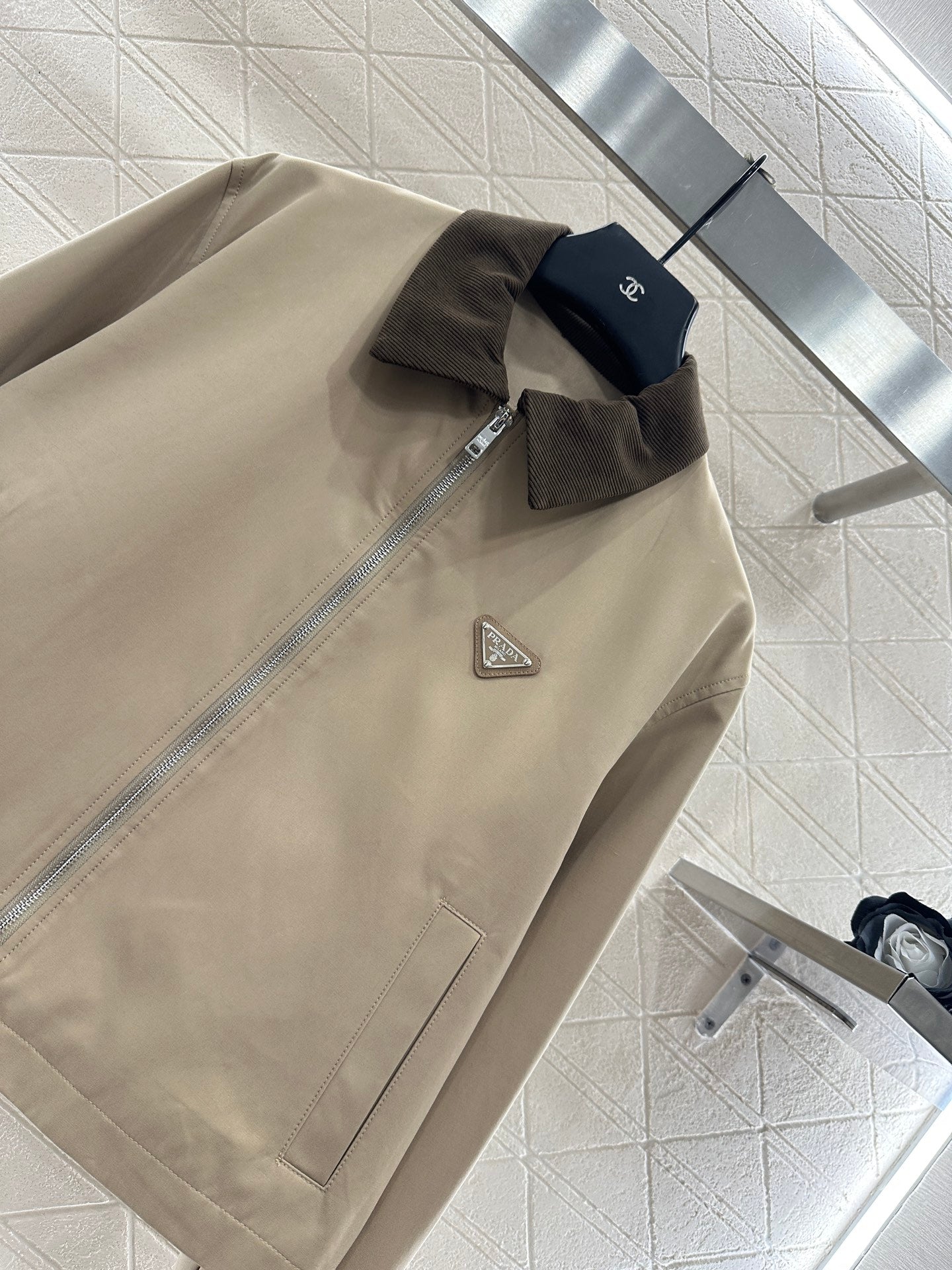 Corduroy collar contrasting jacket jacket