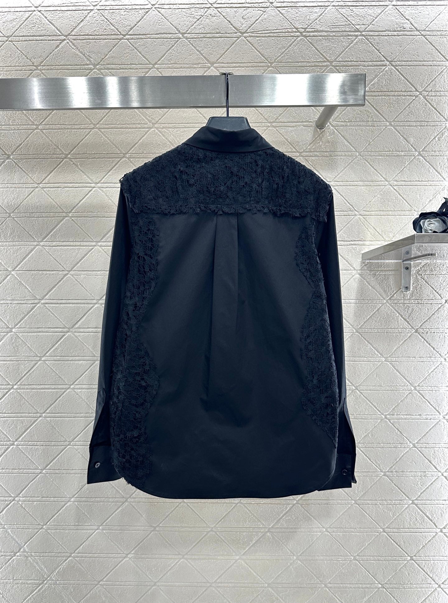 Solid color lace shirt