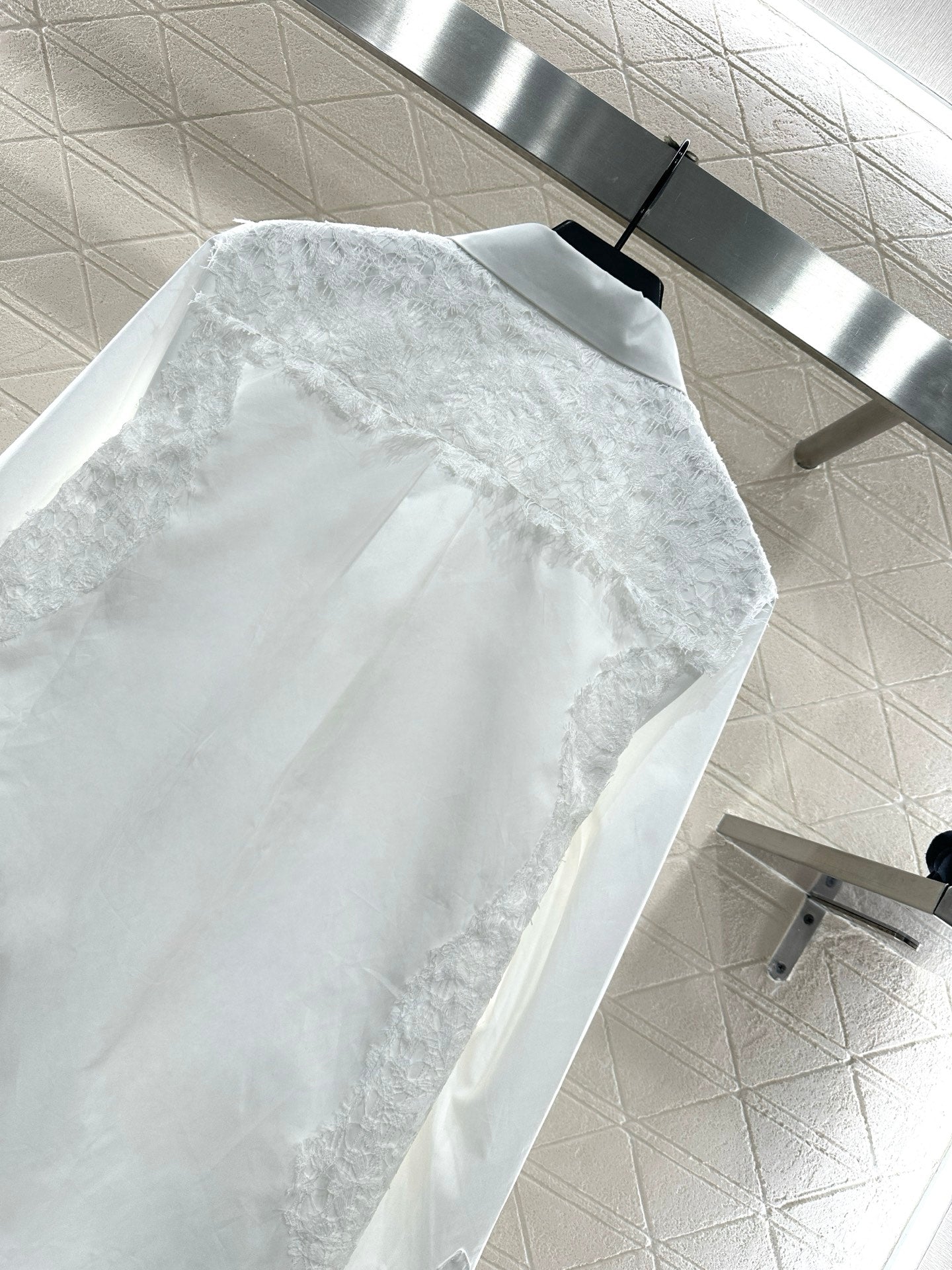 Solid color lace shirt