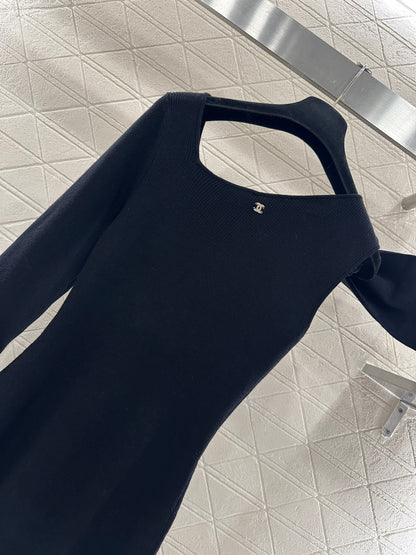 Single sleeve bow knit dress