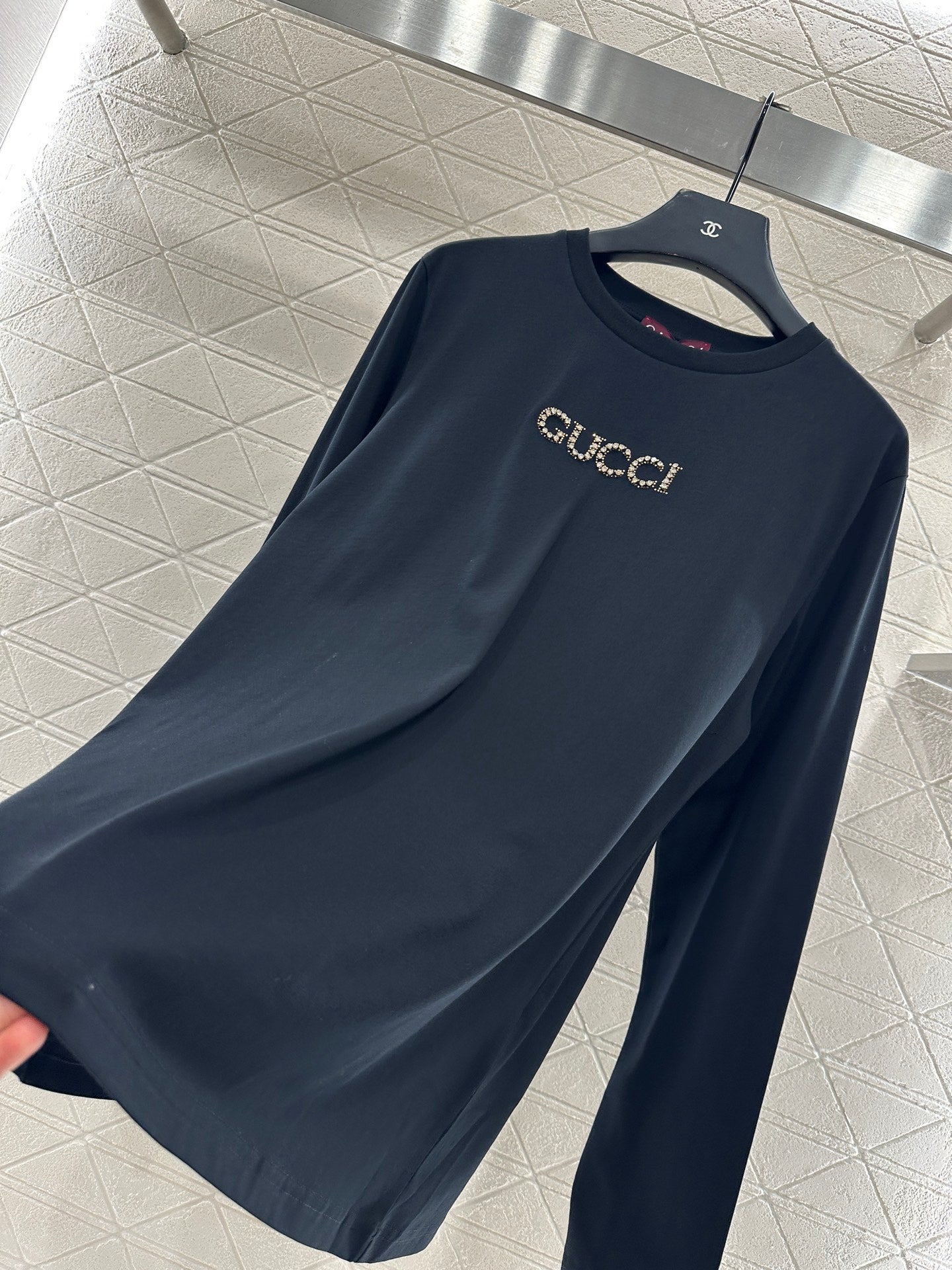 Rhinestone letter long sleeved shirt