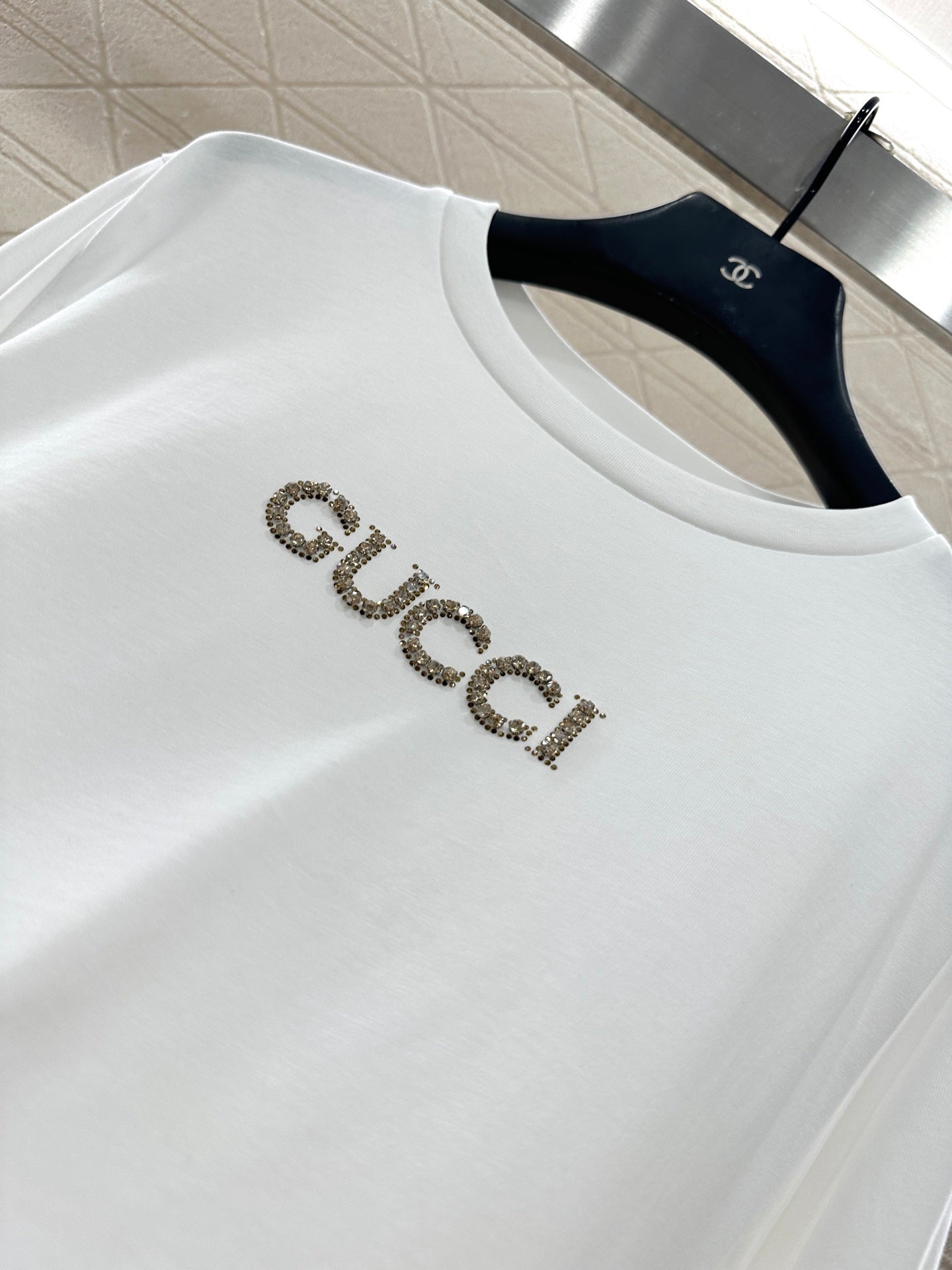 Rhinestone letter long sleeved shirt