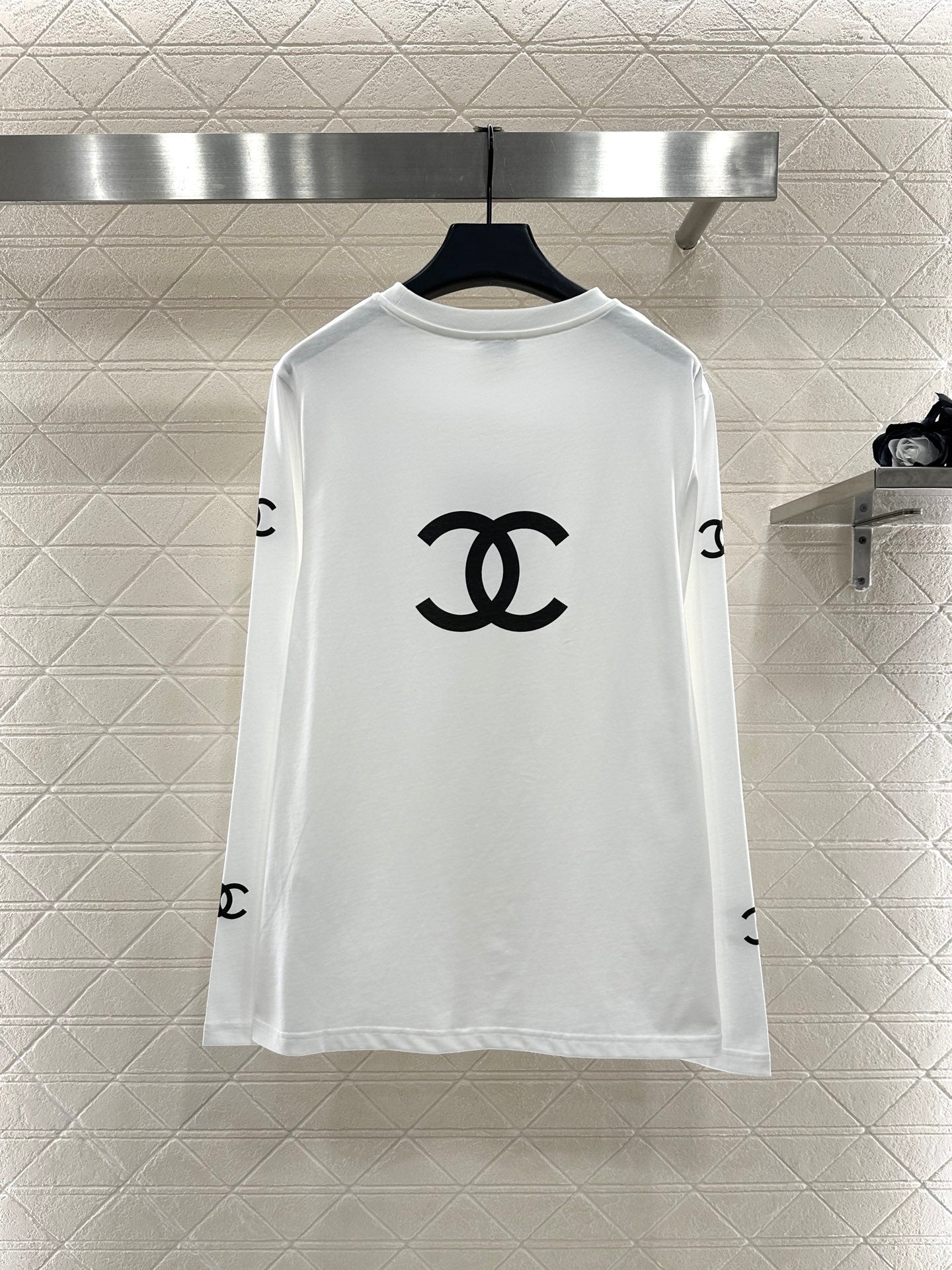 Loose logo long sleeved top