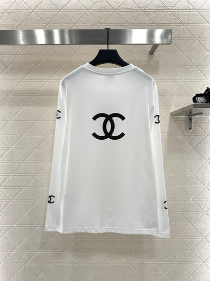 Loose logo long sleeved top