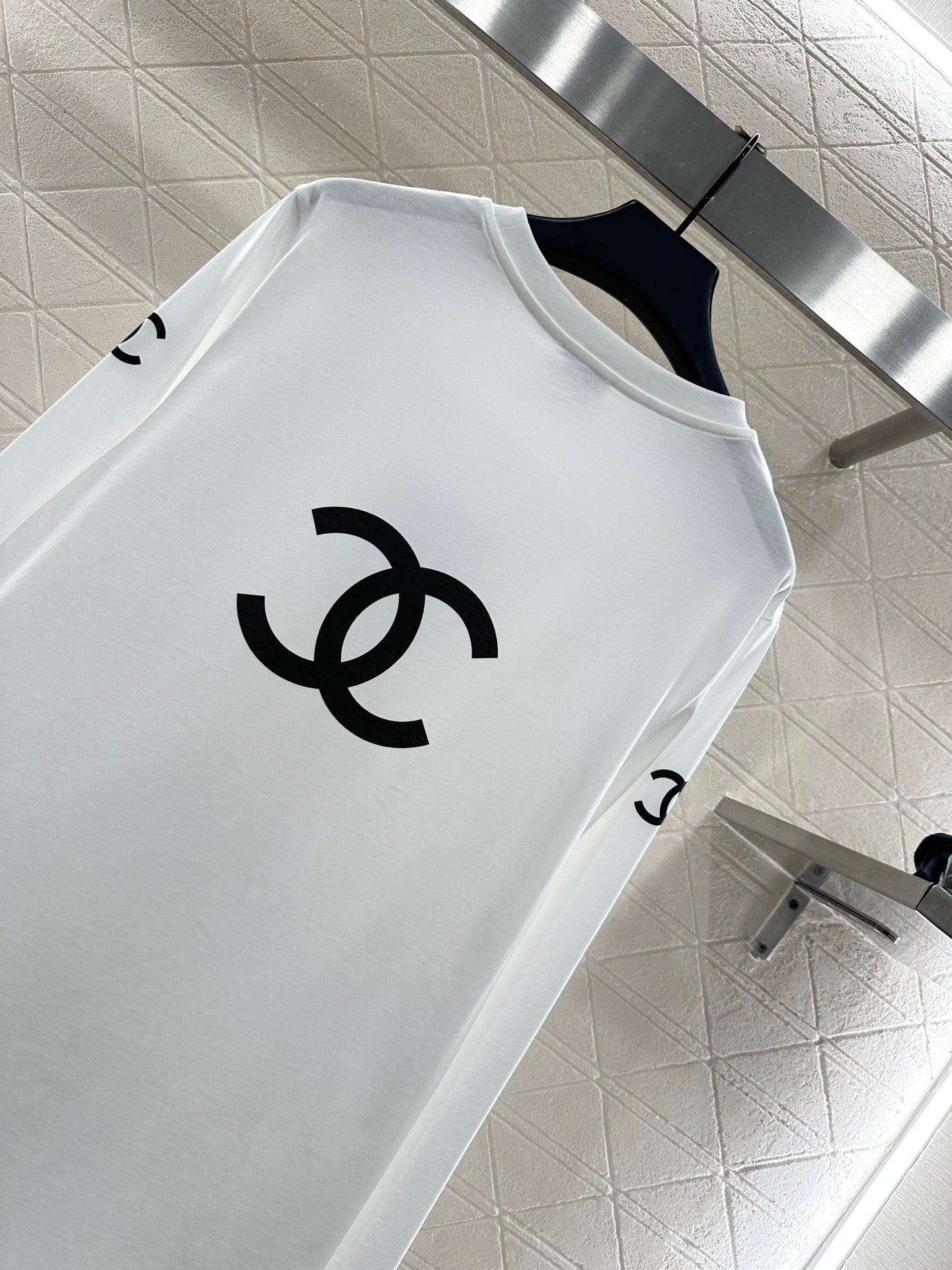 Loose logo long sleeved top