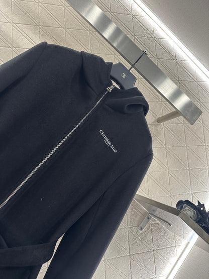 Hooded drawstring jacket