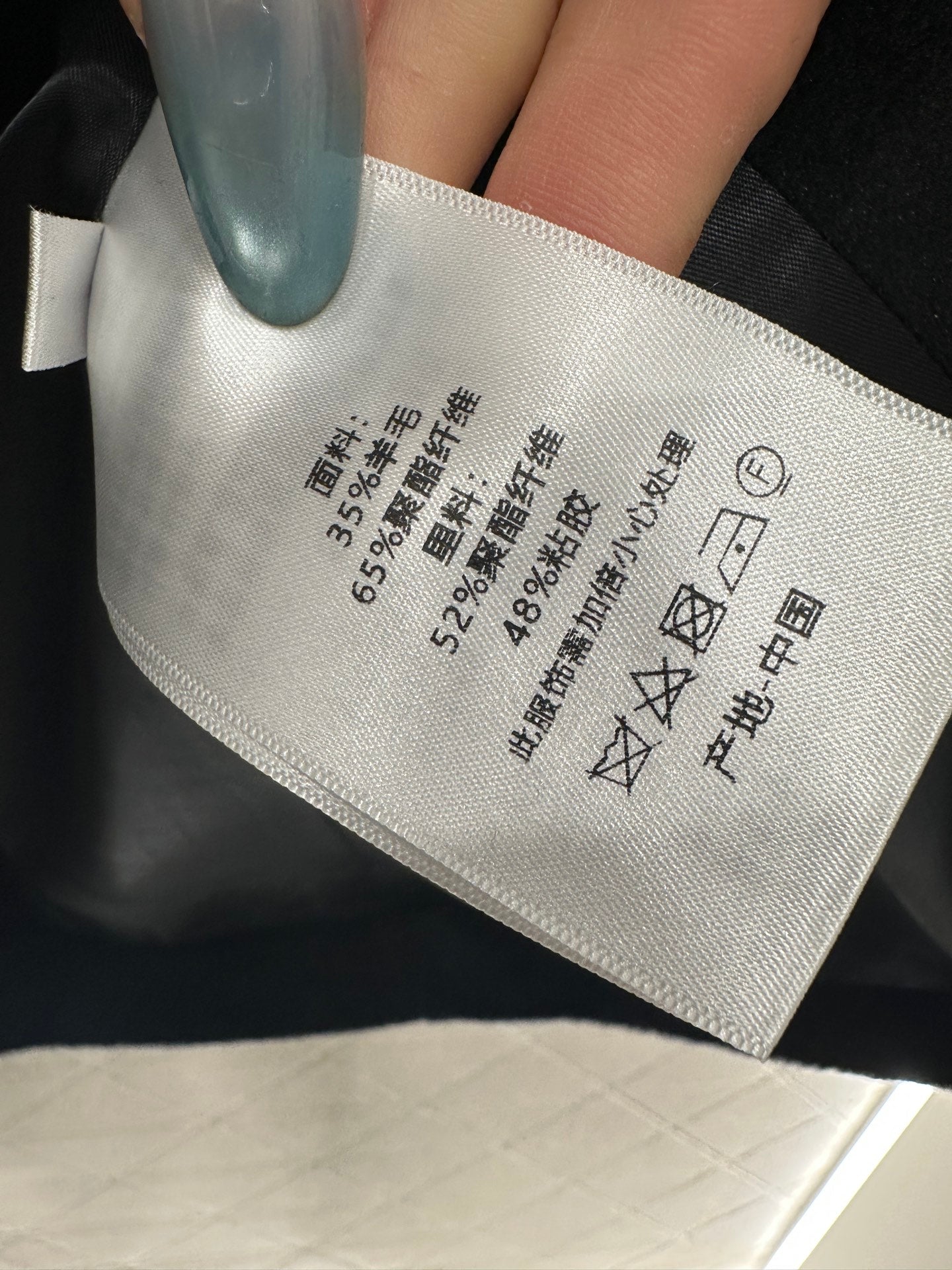 Hooded drawstring jacket