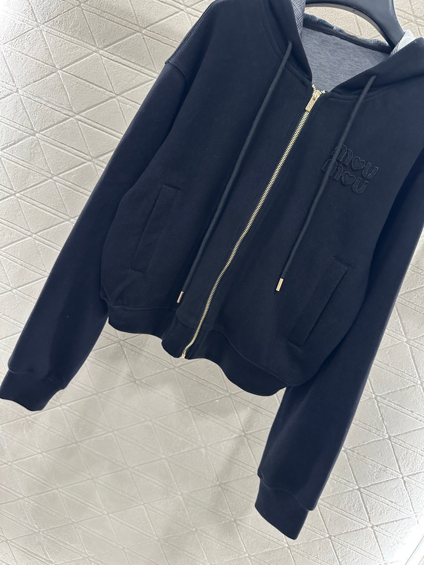 Hooded jacket and pants set