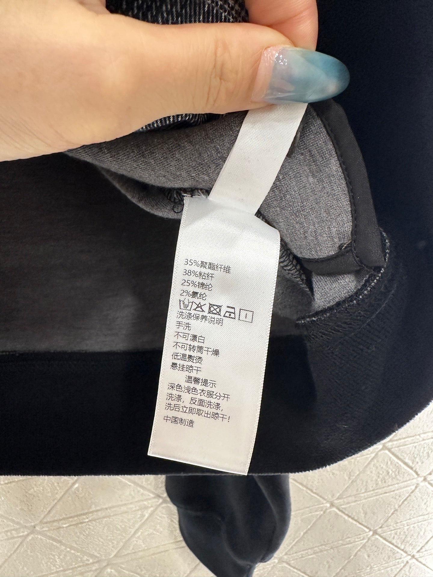 Hooded jacket and pants set