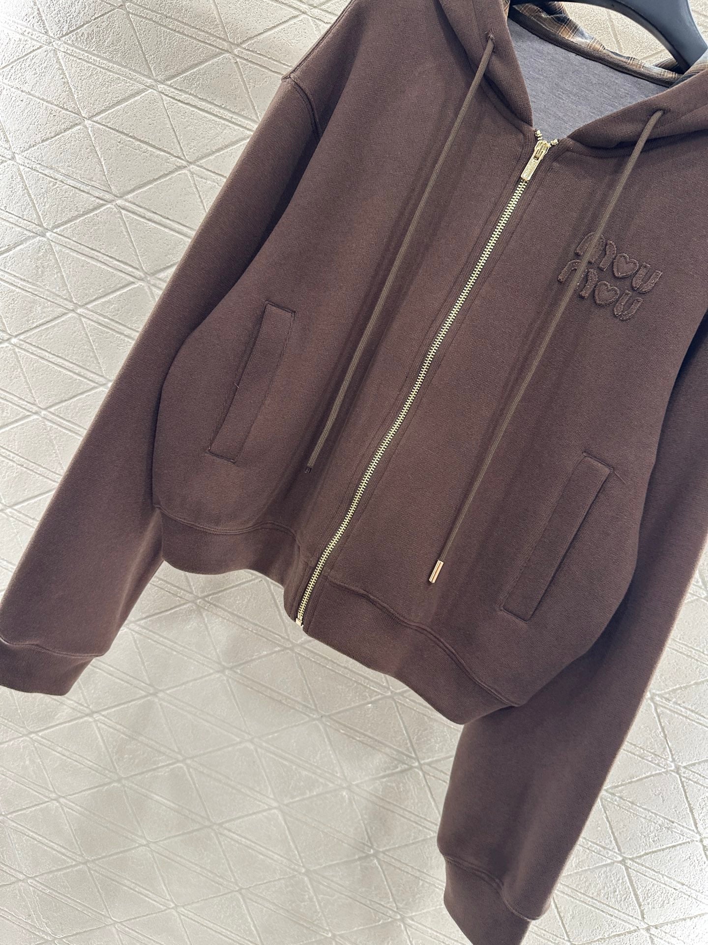 Hooded jacket and pants set