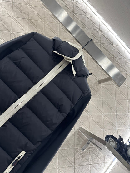 Splicing hooded down jacket