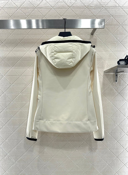 Splicing hooded down jacket