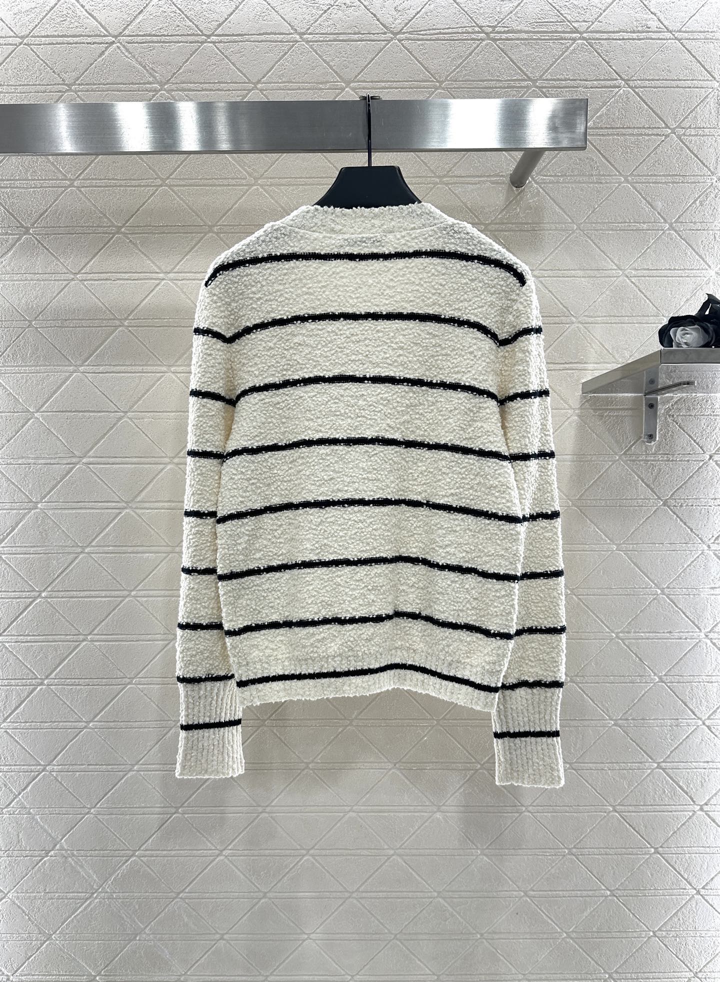 Round neck knitted striped cardigan