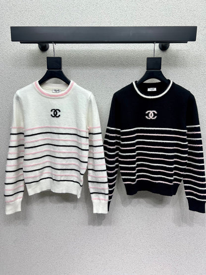 Striped knitted wool