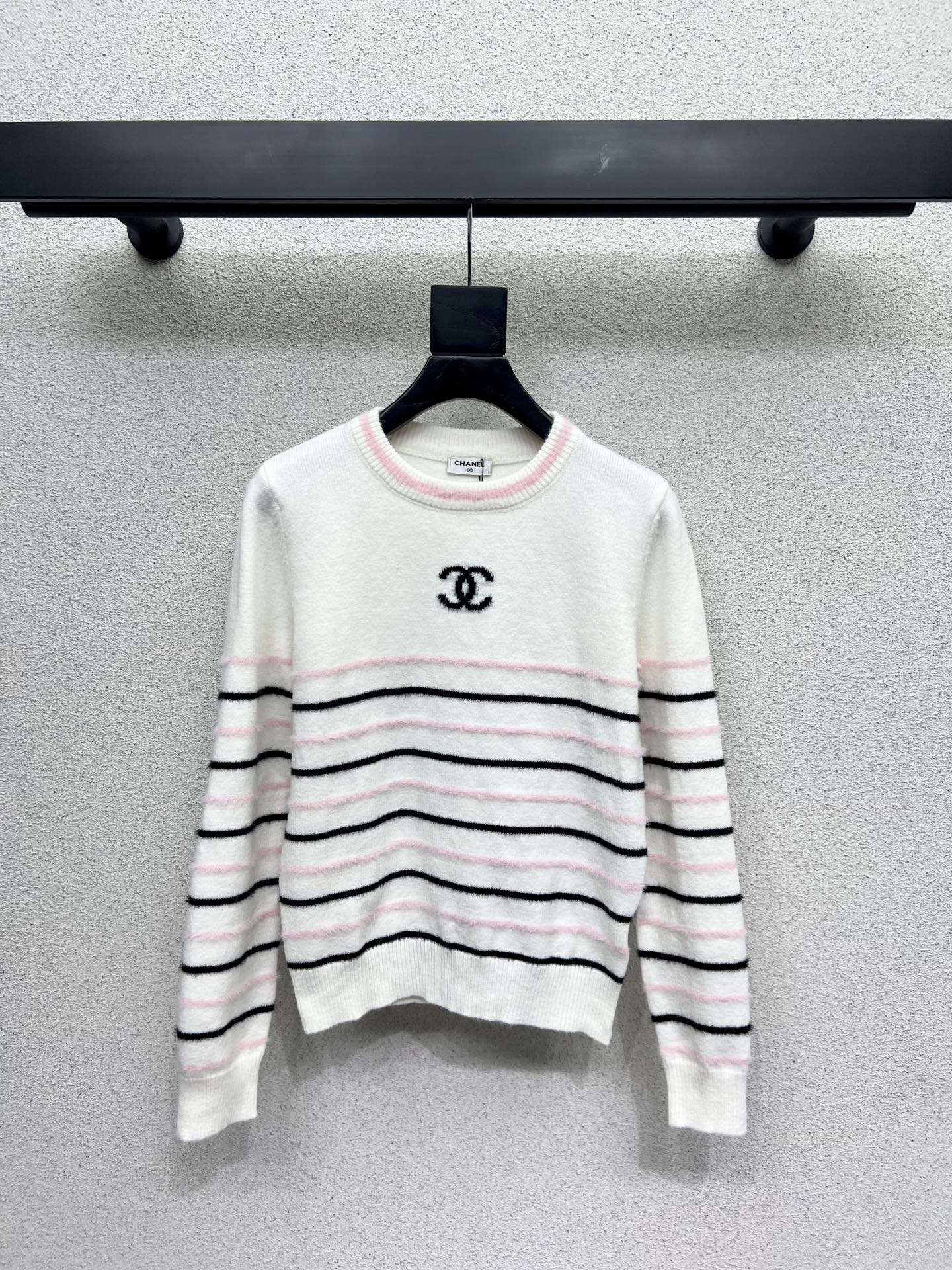 Striped knitted wool