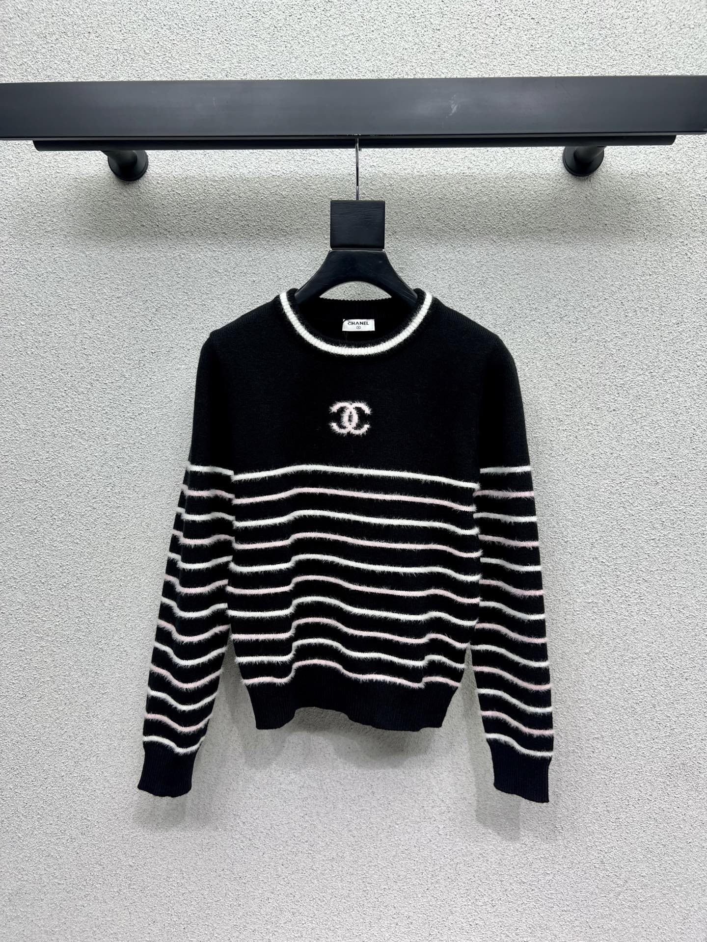 Striped knitted wool