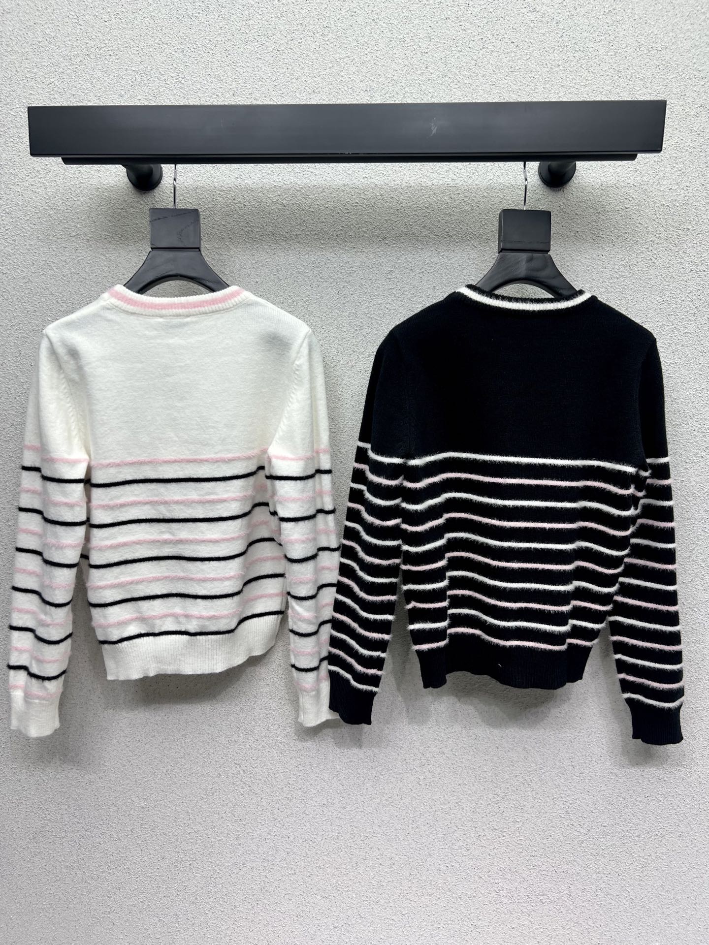 Striped knitted wool