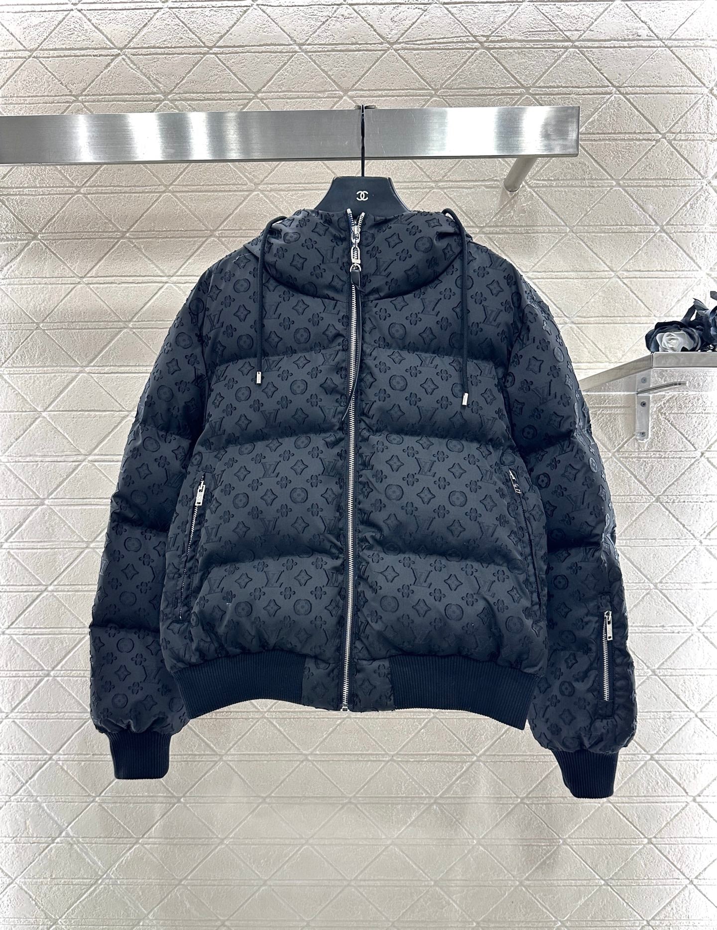 Jacquard hooded down jacket