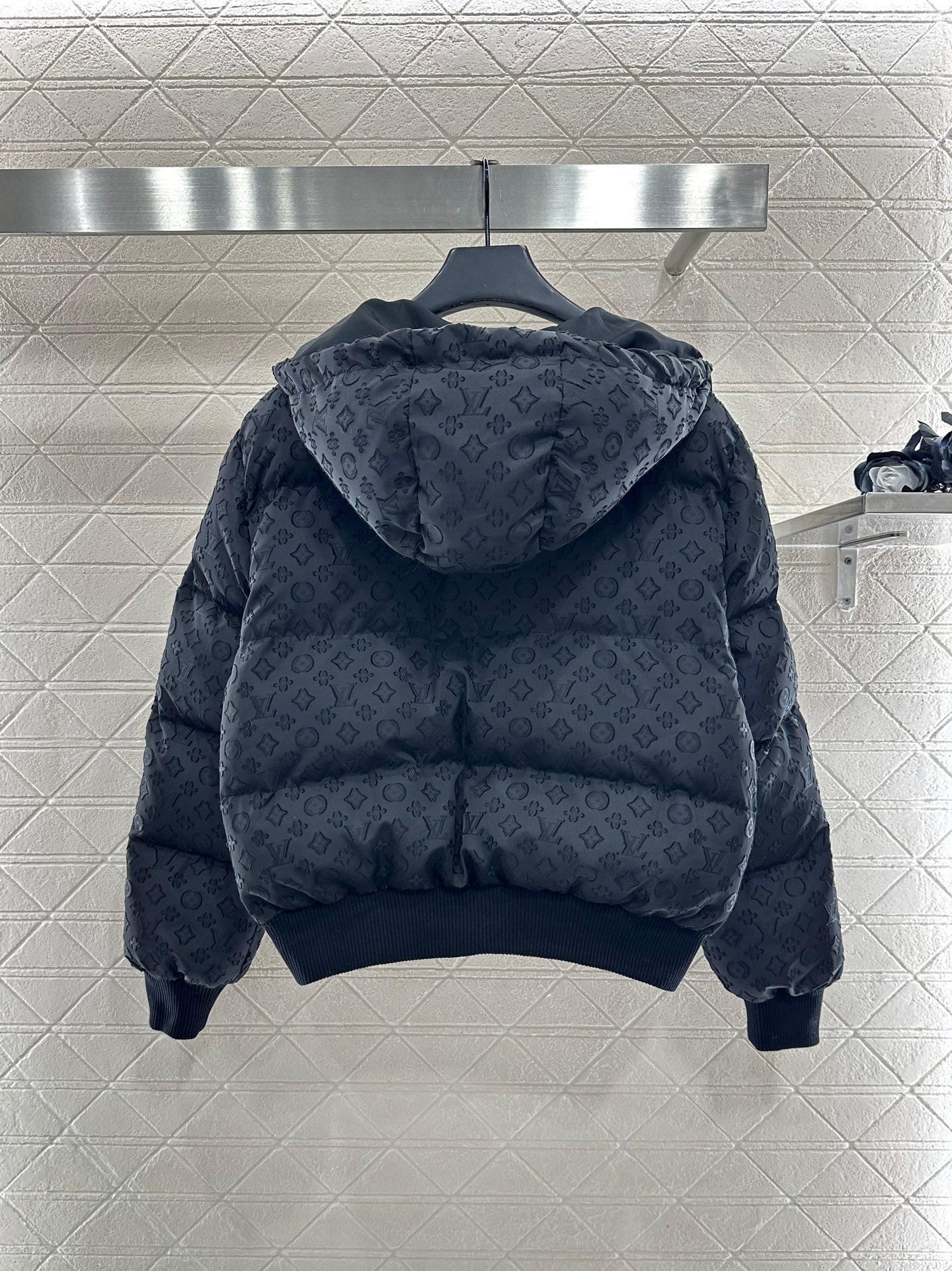 Jacquard hooded down jacket