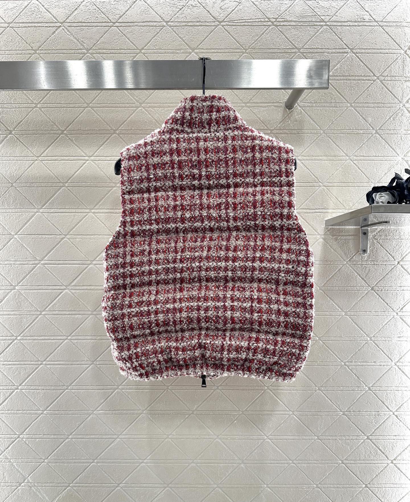 Standing collar woolen down vest