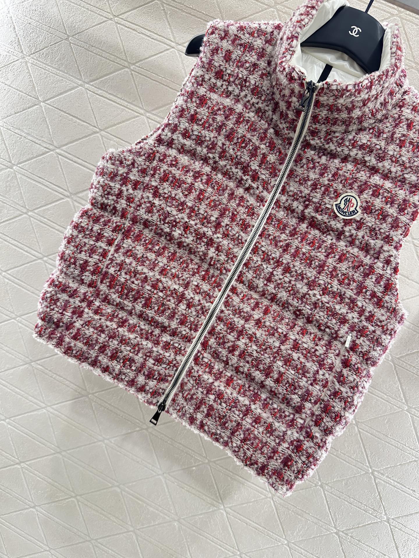 Standing collar woolen down vest