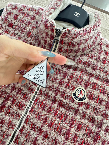 Standing collar woolen down vest