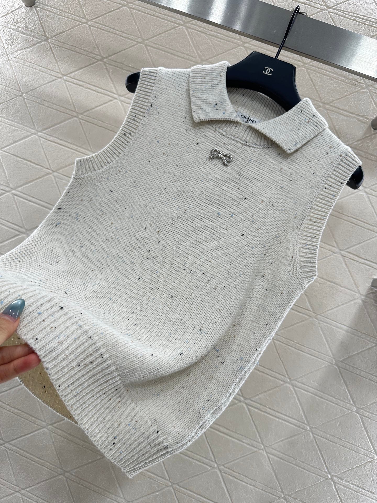 Colorful dot bow knitted vest