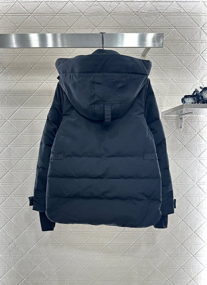 Detachable hooded waist down jacket