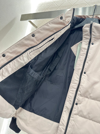 Detachable hooded waist down jacket