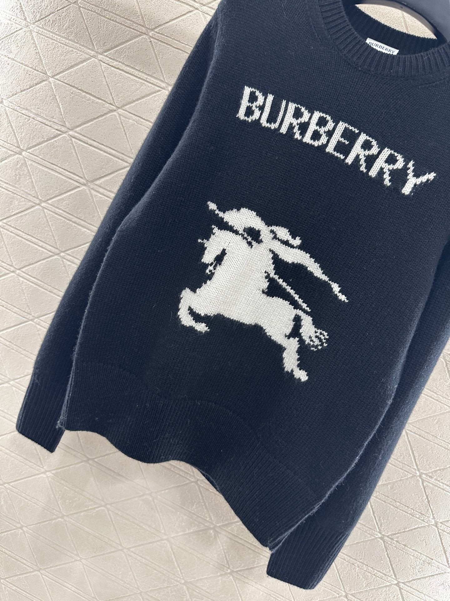 Logo loose pullover sweater