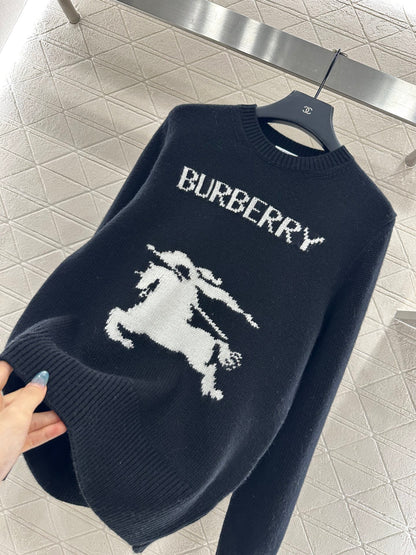 Logo loose pullover sweater